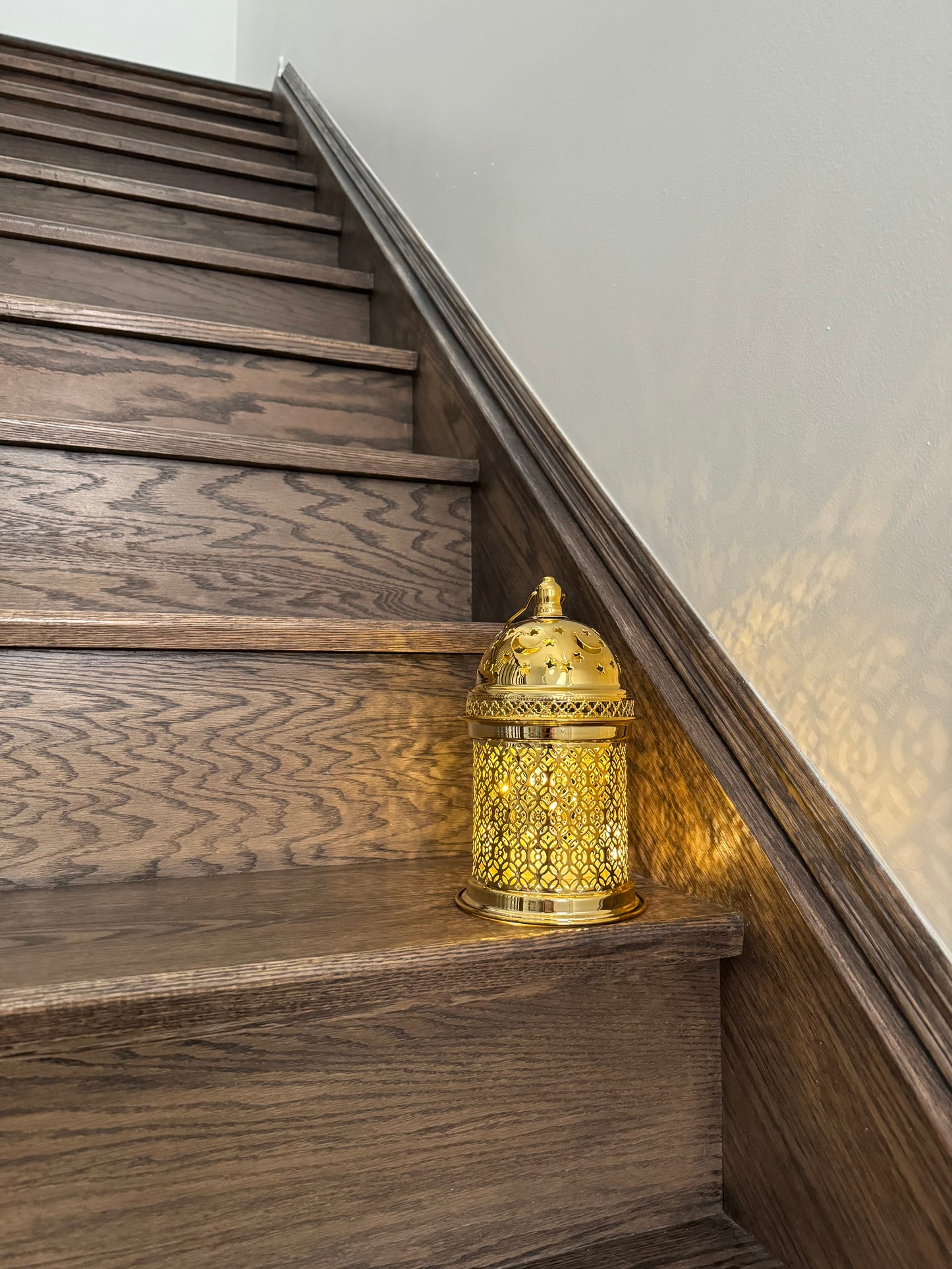 Ramadan Lantern with Lights and Singing- Gold